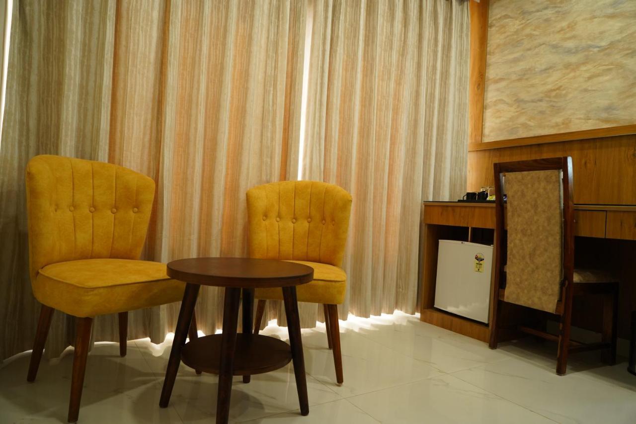 Hotel Shanti Sagar Kharar Εξωτερικό φωτογραφία