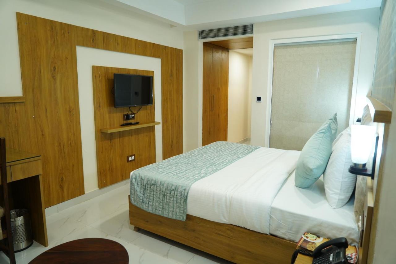 Hotel Shanti Sagar Kharar Εξωτερικό φωτογραφία