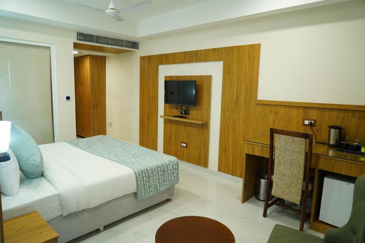 Hotel Shanti Sagar Kharar Εξωτερικό φωτογραφία